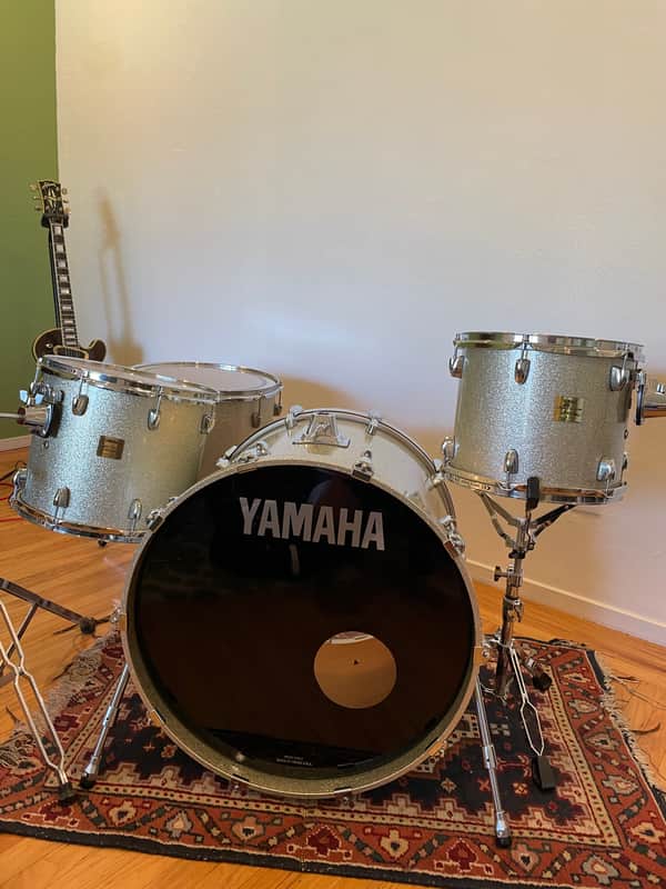 Yamaha Maple Custom Absolute Silver Sparkle image 1