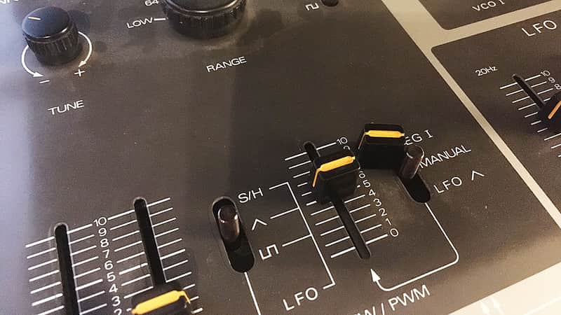 Immagine Teisco Synthesizer Original Knobs - 1
