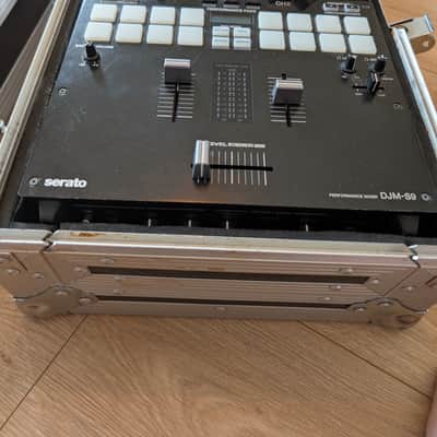 Pioneer DJM-S9 2016 - Mint plus a Road ready flight case. image 5