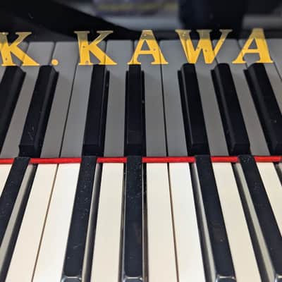 Kawai GL10 baby Grand piano SN F131669 2017 - Polish Ebony image 2