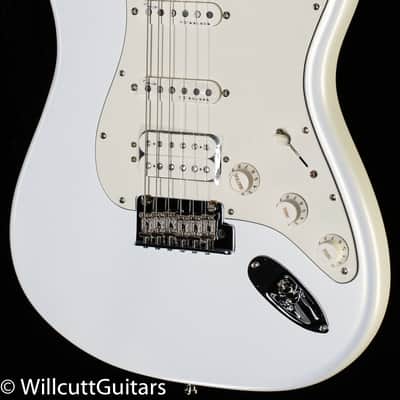 Fender Juanes Stratocaster Maple Fingerboard Luna White (533) image 1