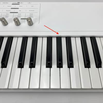 Waldorf Blofeld Keyboard Synthesizer - ( SNR-3800 ) image 2