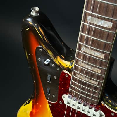 Fender Jaguar with Rosewood Fretboard 1966 - 1969 - Sunburst image 3