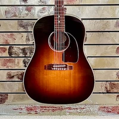 Gibson J-45 Standard 2014 - Sunburst image 1