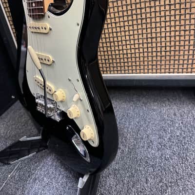 Fender American Professional Stratocaster with Rosewood Fretboard 2017 - Black image 8