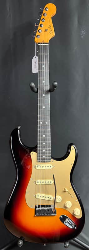Fender American Ultra II Stratocaster Electric Guitar Ultraburst Finish w/ OHSC (178)
