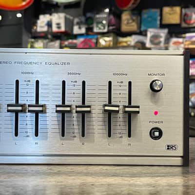 Realistic model 31-1987 Vintage Stereo frequency equalizer with manual image 3