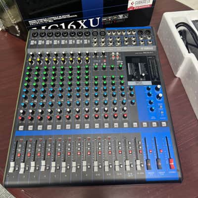 Yamaha MG16XU 16 Channel Analog Mixer 2016 - Present - Black image 1