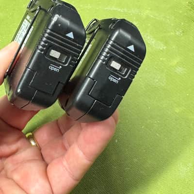 Shure GLXD16 Guitar Wireless System w extra transmitter image 3
