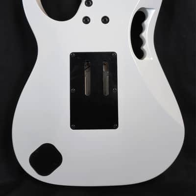 Ibanez JEMJRWH Steve Vai Junior Signature Series, White image 10