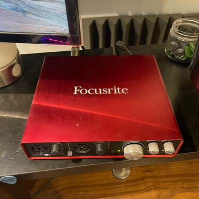 Focusrite Scarlett 6i6 2nd Gen USB Audio Interface - Red / Black image 2