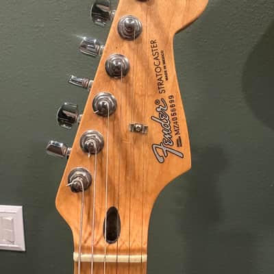 2004 MIM Stratocaster SSS Noiseless Pickups + Case image 2