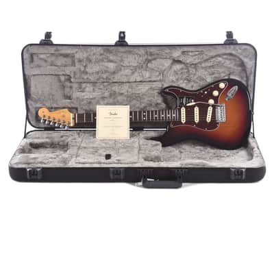 Fender American Professional II Stratocaster 3-Tone Sunburst image 8
