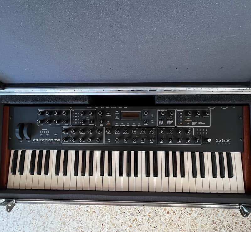 Dave Smith Instruments Prophet 08 PE 61-Key 8-Voice | Reverb Finland