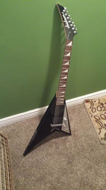 Jackson rr7r 7 string with EMG 707's and HSC image 1