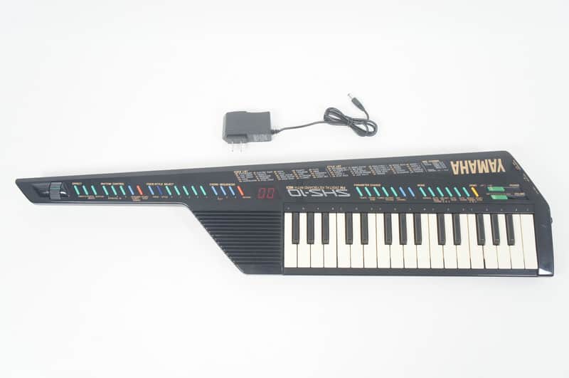 YAMAHA SHS-10B Black FM Synthesizer Keyboard SHS10 Shoulder Keyboard Keytar w/ 100-240V PSU image 1