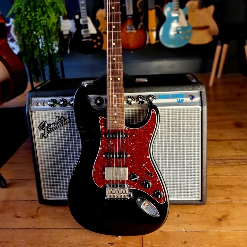 2016 Suhr Classic S Antique SSS Relic Black