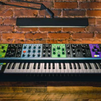 Moog Matriarch Patchable 4-note Paraphonic Analogue Synthesiser image 2