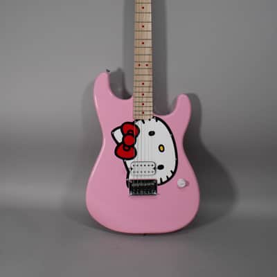 Squier Hello Kitty Stratocaster 2024 - Present Pink