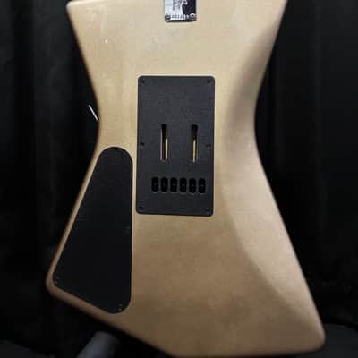 Ernie Ball Music Man St. Vincent Signature Goldie 2021 - Present - Cashmere image 5