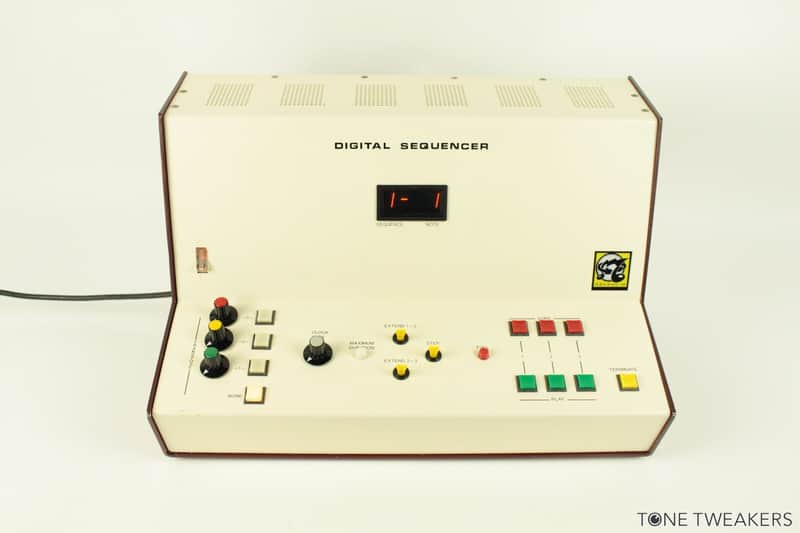 Oberheim DS-2 Digital Sequencer cv gate Pro Serviced VINTAGE SYNTH DEALER image 1