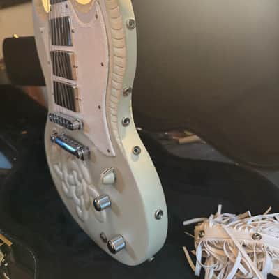 Gibson SG-3 Aged white snake knot image 8