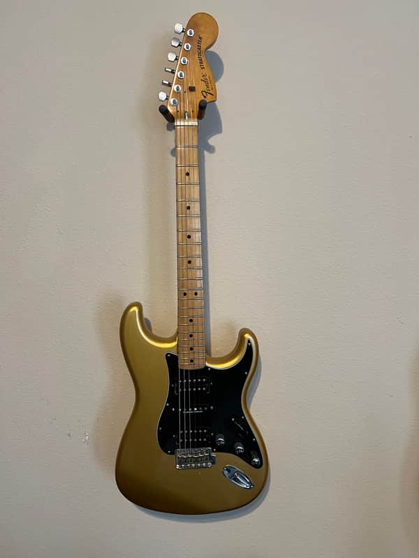 Fender Stratocaster 1979 - Gold Moded image 1
