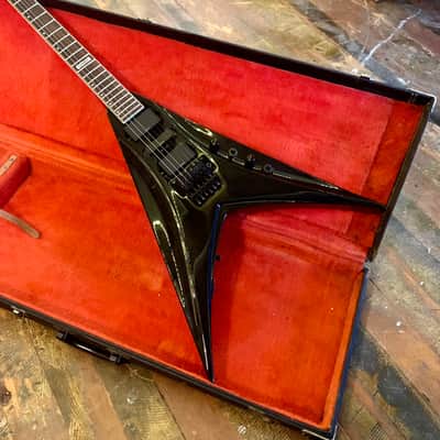 ESP edwards E-C-105V Flying V Chisato signature penicillin Black beauty dv8 image 2