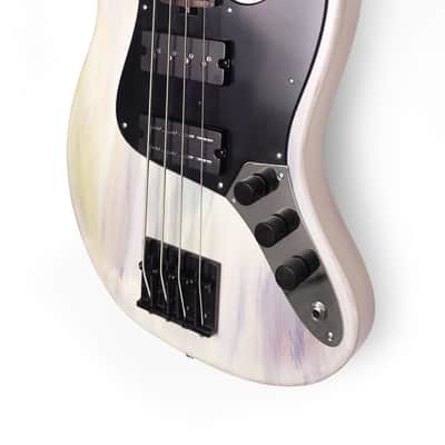 McGrath Thumper - White Sands - 8.3lbs - J-Style - Short Scale image 3