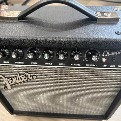 Fender Champion 20 20-Watt 1x8" Guitar Practice Amp 2013 - 2024 - Black image 2