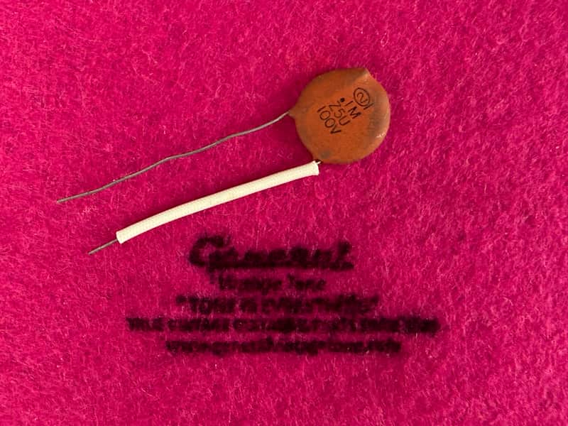 Sprague  Ceramic disc capacitor 0.1 New old stock for Stratocaster - Telecaster - Precision bass - Jazz bass image 1