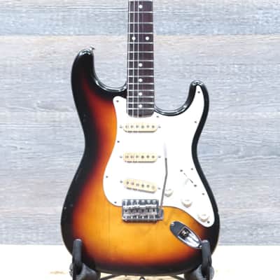 Fender '62 Stratocaster Reissue STD-62 MIJ 3-Color Sunburst El. Guitar w/Case image 1