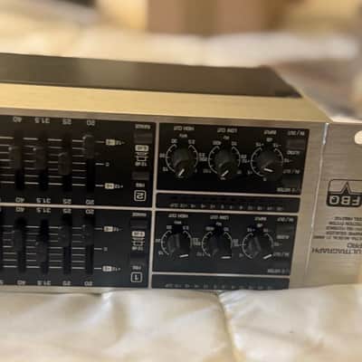 Behringer ULTRA-GRAPH PRO GEQ3102 Equalizer image 4