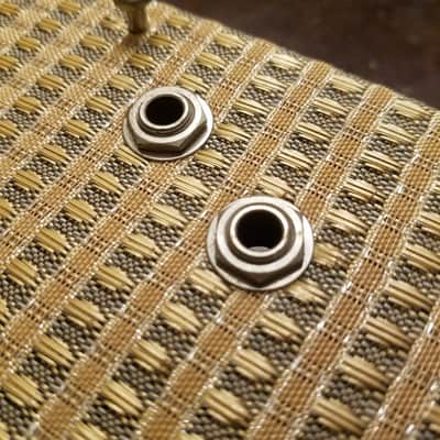 Audiomatic Empty vintage MCM speaker cabinet for 8" driver 1956 - gold woven cloth and alligator skin Tolex image 4