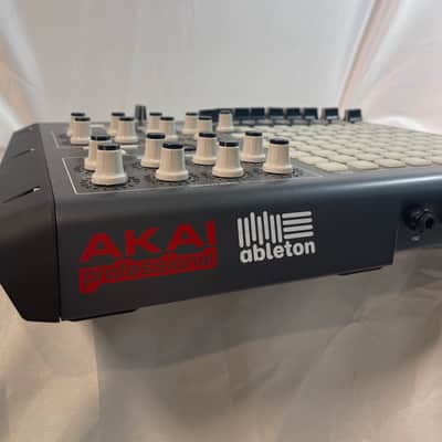 Akai APC40 2010s - Black image 7