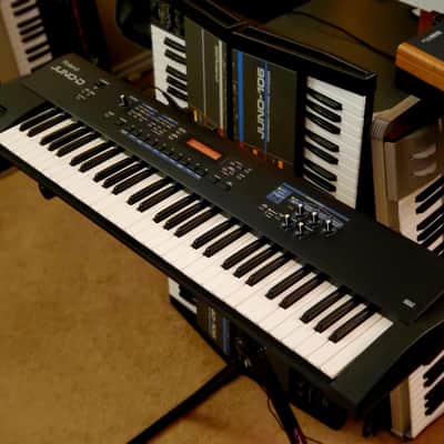 MUST SEE!!! ROLAND JUNO D FULLY INSPECTED SERVICED AND IN AMAZING CONDITION!