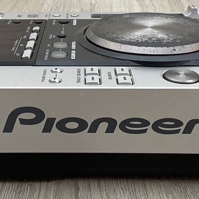 Pioneer CDJ-200 image 5