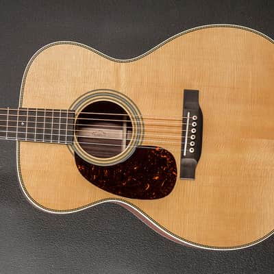 Martin New For 2025 000-28 Left Hand - Gloss Natural image 1