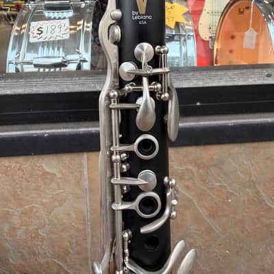 Vito by Leblanc 7214 Bb Clarinet w/ Hard Case, Mouthpiece & Reeds – Made in USA image 6