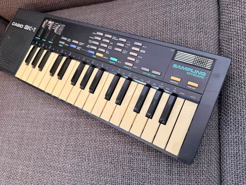 Casio SK-1 32-Key Sampling Keyboard 1986 - Black image 1