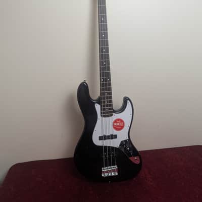 Fender Squier Affinity Series Jazz Bass - Black image 1