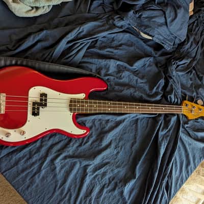 Fender MIJ Traditional '60s Precision Bass 2018 - 2020 - Torino Red image 3