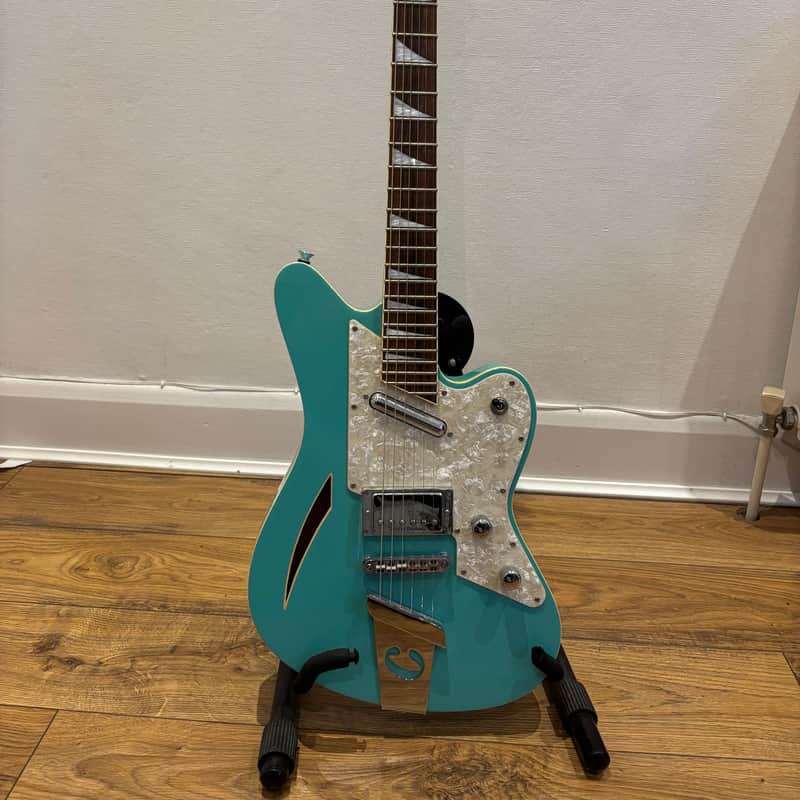 Approx 2005-2006 Charvel Surfcaster SC 90 Surf green