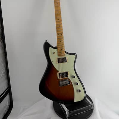 Fender Player Plus Meteora HH 2022 - Present - 3-Color Sunburst Fender USA Scalloped Neck! - Pro Setup! image 24