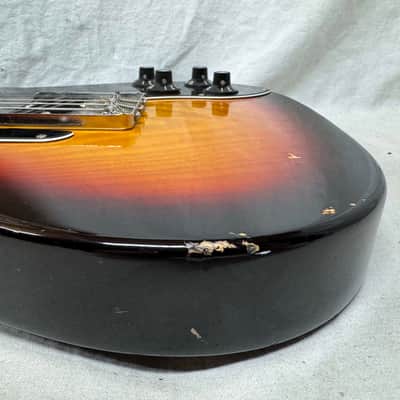 Fender American Vintage ‘72 1972 Telecaster Custom Guitar 2012 - 3-Color Sunburst / Maple neck image 18