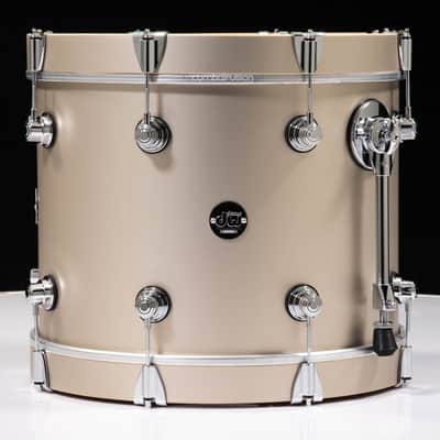 DW Performance Series 14x18 Kick Drum - Gold Mist image 2