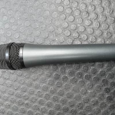 Sennheiser MD 425 Dynamic Microphone image 3
