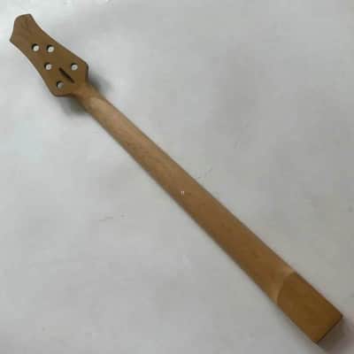 Tagima 5 String Bass Maple Neck with 24 Frets Fingerboard image 4