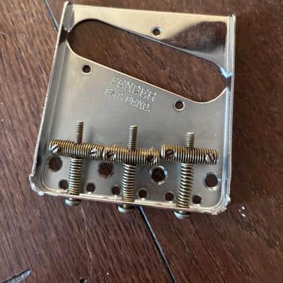 Fender Telecaster Bridge Plate with vintage style saddles 2020 - Chrome image 1