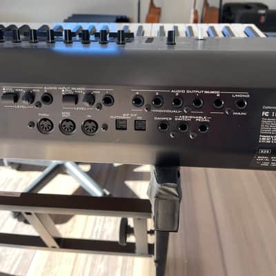 Korg Kronos X 88 music workstation  2014 Black image 3